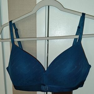 38C Victoria Secret PINK Teal Wireless Bra